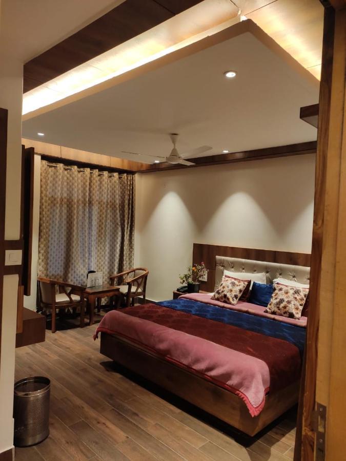 Apple Blossom Hotel Manali  Exterior photo