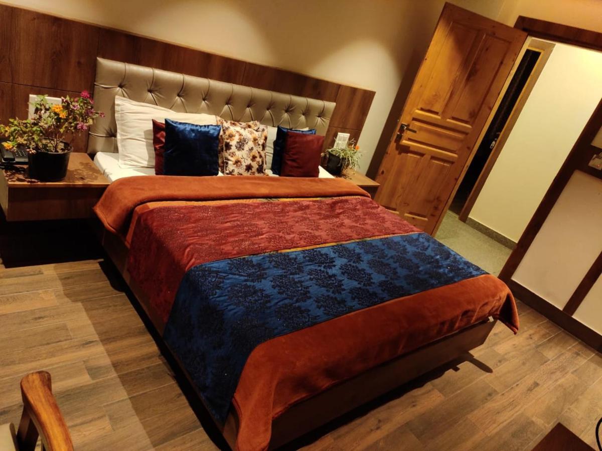 Apple Blossom Hotel Manali  Exterior photo