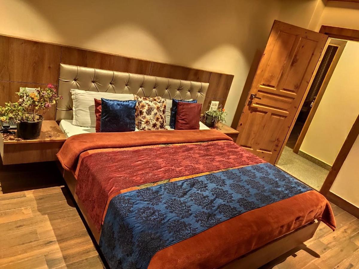 Apple Blossom Hotel Manali  Exterior photo